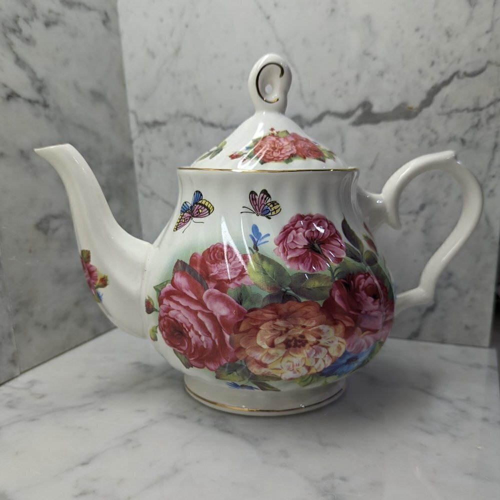 Grace's Teaware pink roses teapot with butterflies gilt gold accents no chips